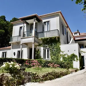 quinta-velha-boutique-guesthouse.hotels-lisbon-portugal.com/